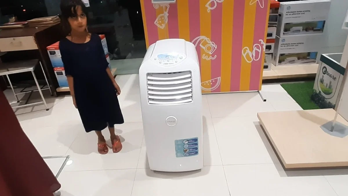 Croma Portable AC