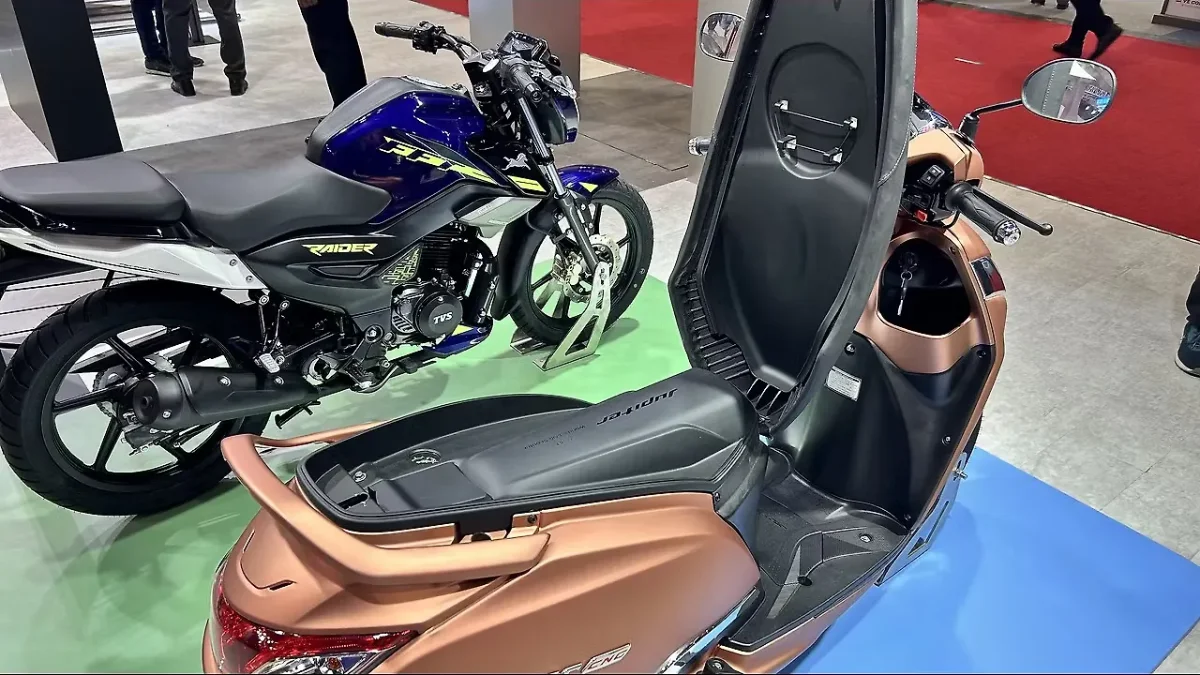 TVS Jupiter CNG