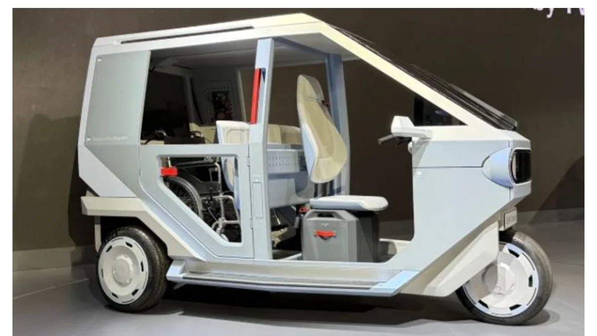 Tvs And Hyundai Three-Wheeler